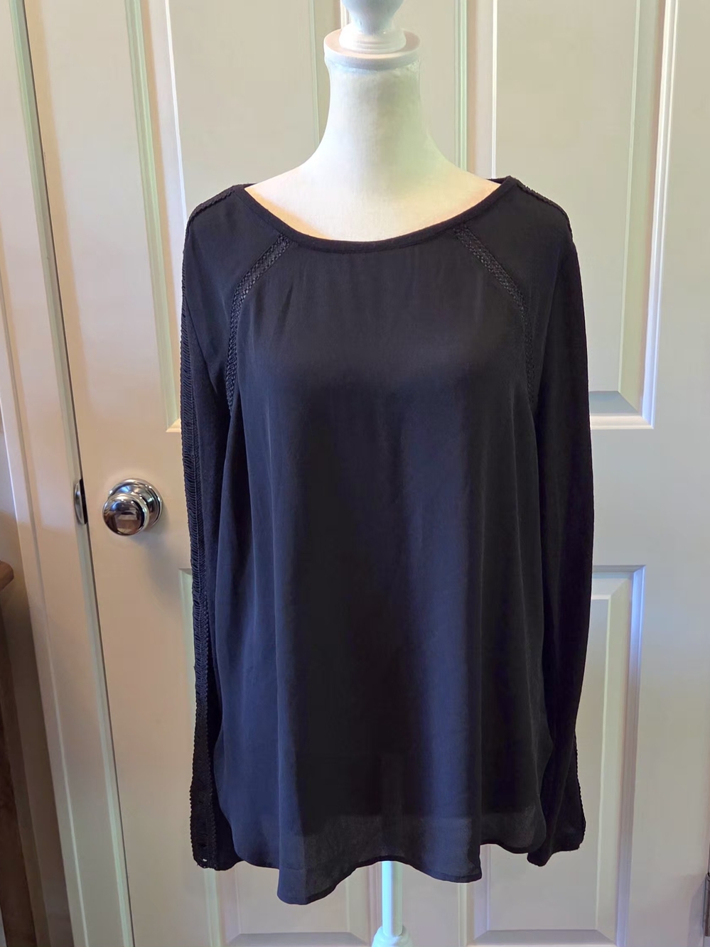 Loft Blouse Crochet Detail Down Arms And Shoulder Womens L  Black Goth